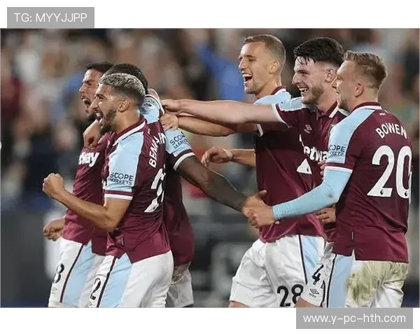 曼联鏖战纽卡斯尔双方激烈对攻红魔誓重振英超雄风