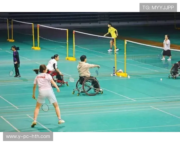 重庆羽毛球队的节奏与魅力探索：从训练到比赛的全景解析