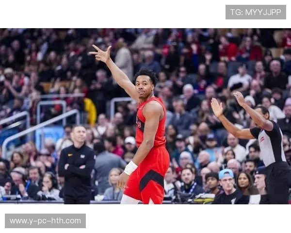 猛龙鏖战黄蜂全场激烈对攻上演绝境逆转燃爆球迷热情 猛龙鏖战黄蜂全场激烈对攻上演绝境逆转燃爆球迷热情